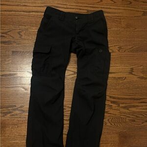 Under Armour Women’s Dark Cargo Pants